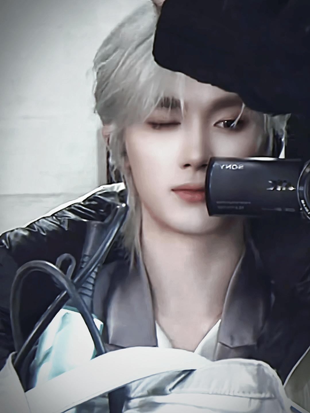 丁程鑫超话 dcx丁程鑫 我们是彼此的星星和月亮 dcx丁程鑫改了张国荣的歌词 