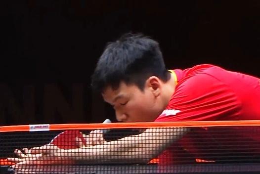 向鹏4-2击败安宰贤，挺进WTT总决赛男单八强！
 
 
北京时间12月11日，