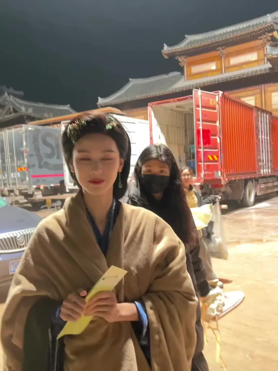 陈都灵