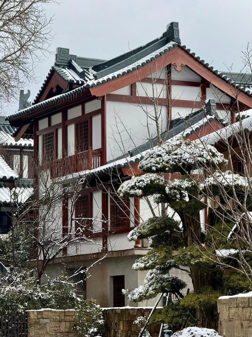 面对出轨问题有一个点其实在「事实」面前，加害者和受害者本身都会想要回避这件事（如