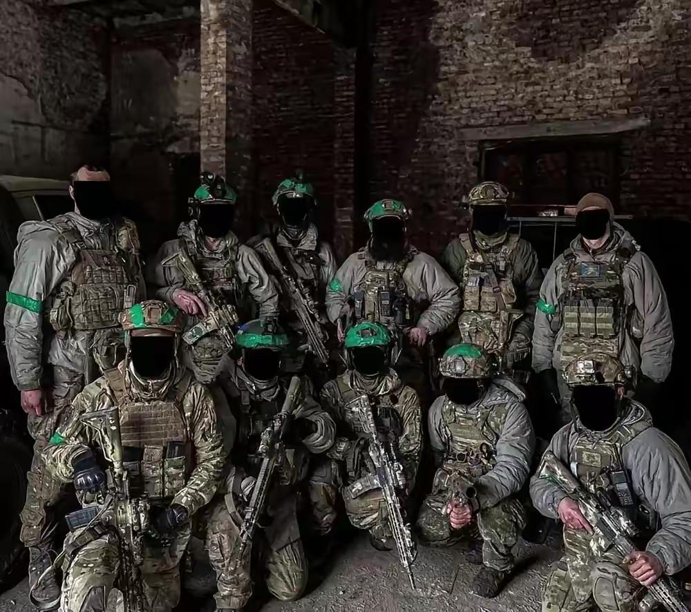 先别盯着委内瑞拉了，俄乌战场又出事了，乌军的马克西姆上校已经被俄军所击毙了别盯着