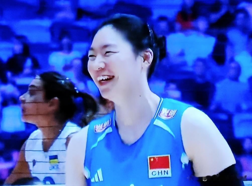 中国女排3-0战胜乌克兰女排，取得香港站首胜！
 
 
北京时间7月9日晚，20