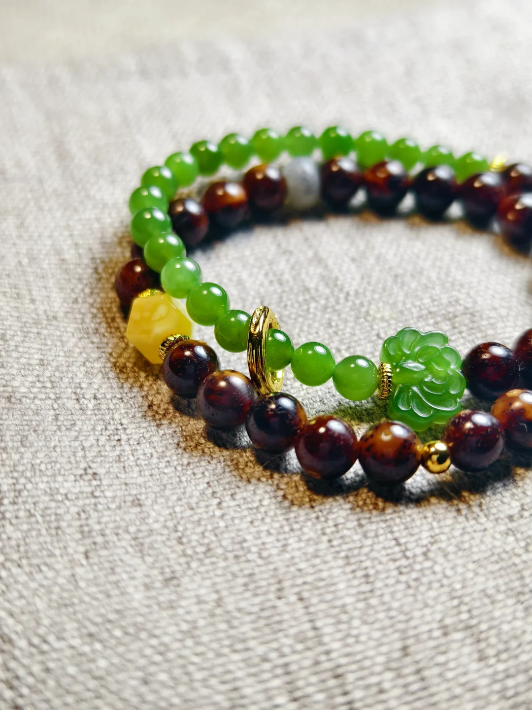 「贪夏🌿星月配碧玉」
