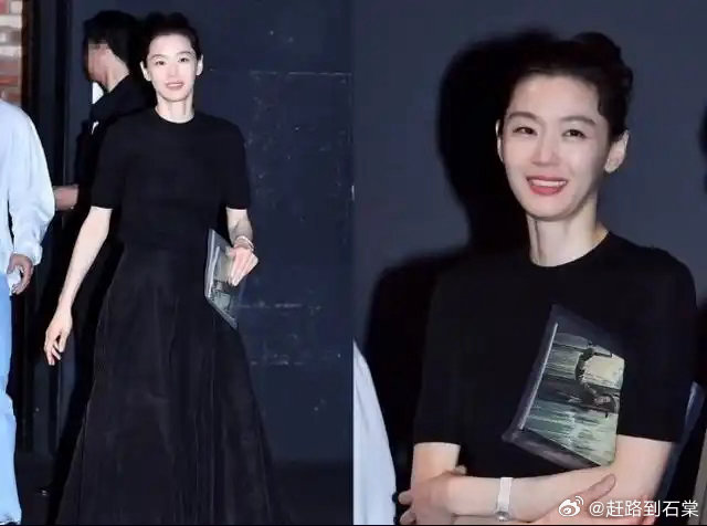 金高银全智贤同穿黑裙，一个乖巧一个贵气，差10岁气质竟如此不同 