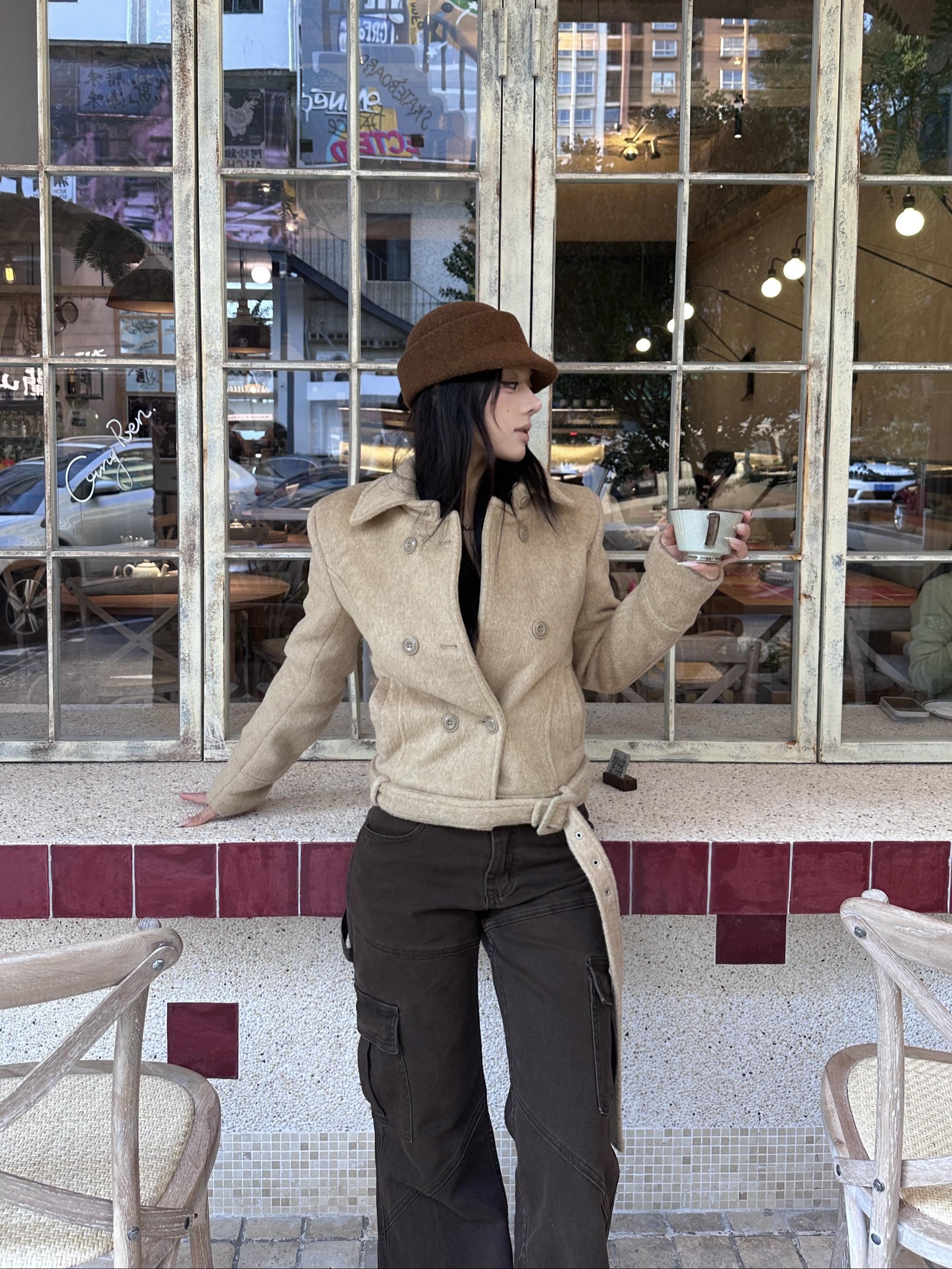 命运的齿轮一点都没转。人生的链子倒是快掉完了