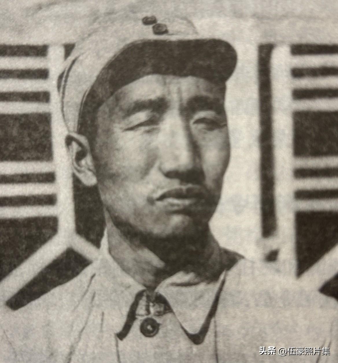 1942年5月，任陕甘宁晋绥联防司令部副司令员兼参谋长时的徐向前，这是他在抗日战