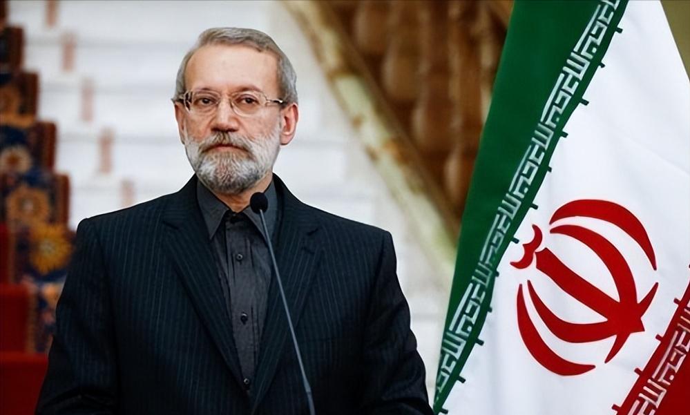 伊朗作出一个前所未有表态：誓言刺穿美国的心脏。

伊朗最高领袖哈梅内伊在美国和以