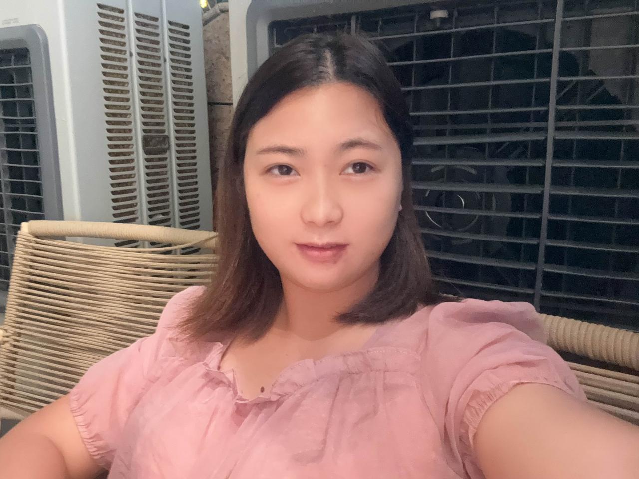 广西小枫现在盼着我小九跟老谭离婚，我们目前是有矛盾但是我小九还没提出离婚，如果我