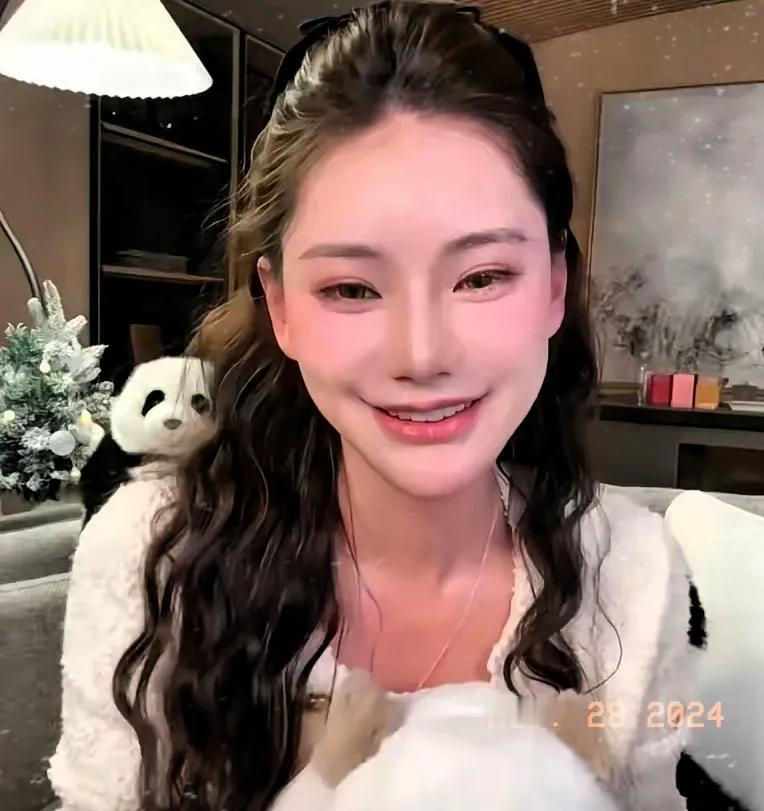 **马筱梅直播中的甜蜜烦恼：补办婚礼，形式与真爱的抉择**

在当今娱乐圈，明星