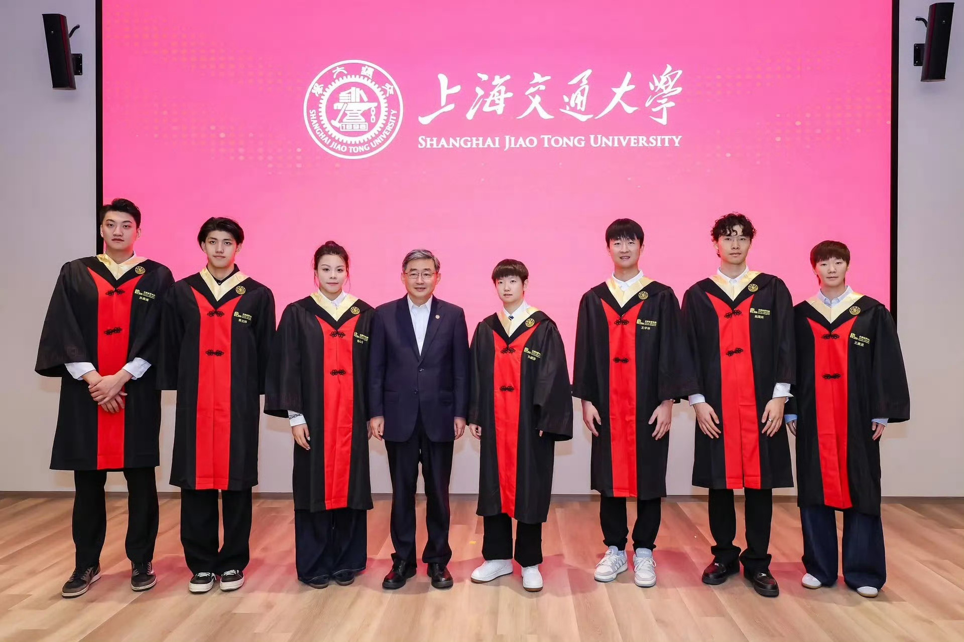 这大C看得人好爽吧