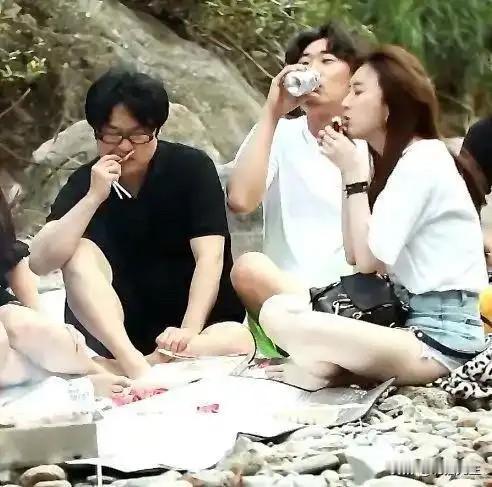 “现实版潘金莲，竟联合情夫把自己的老公谋害了”！她先把老公的钱全榨干，然后和情夫