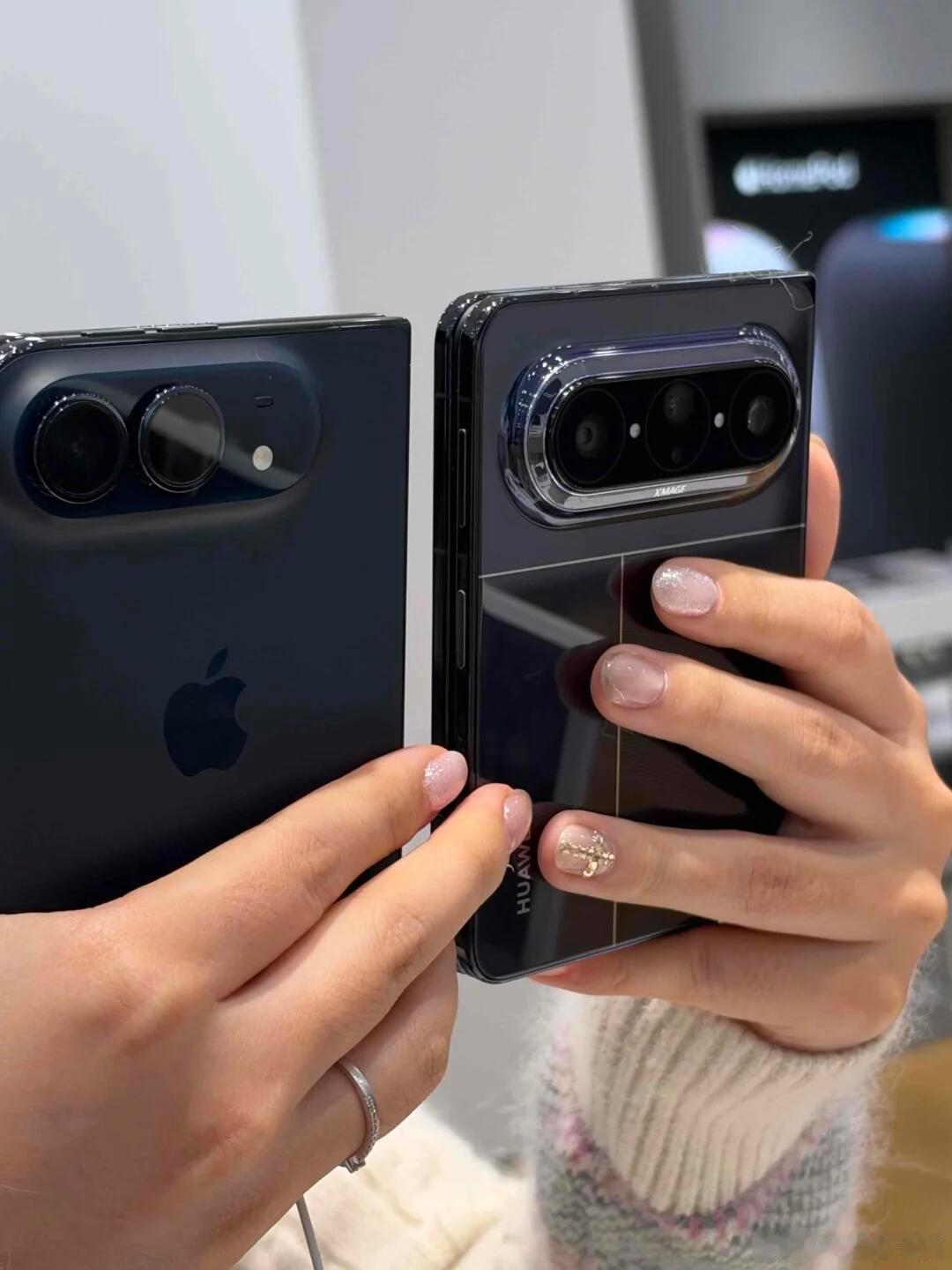 iPhoneDuo 华为铰链 这两天看下来感觉iPhone Duo 这才刚学会能