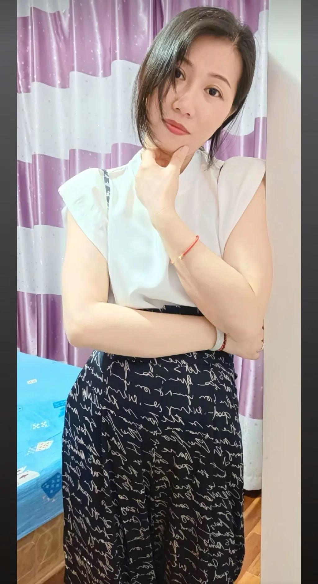 朋友说生活好累
好想有个人养着她