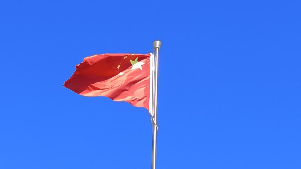 日韩股市险血流漂橹，导致A股也绷不住，下跌收场。做题应该是近几个月最大的一次个股