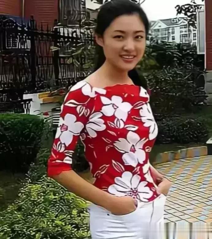 被年轻时的周涛被周涛美到了，身材出众，颜值惊人，不愧是最美央视一姐!
周涛是个优