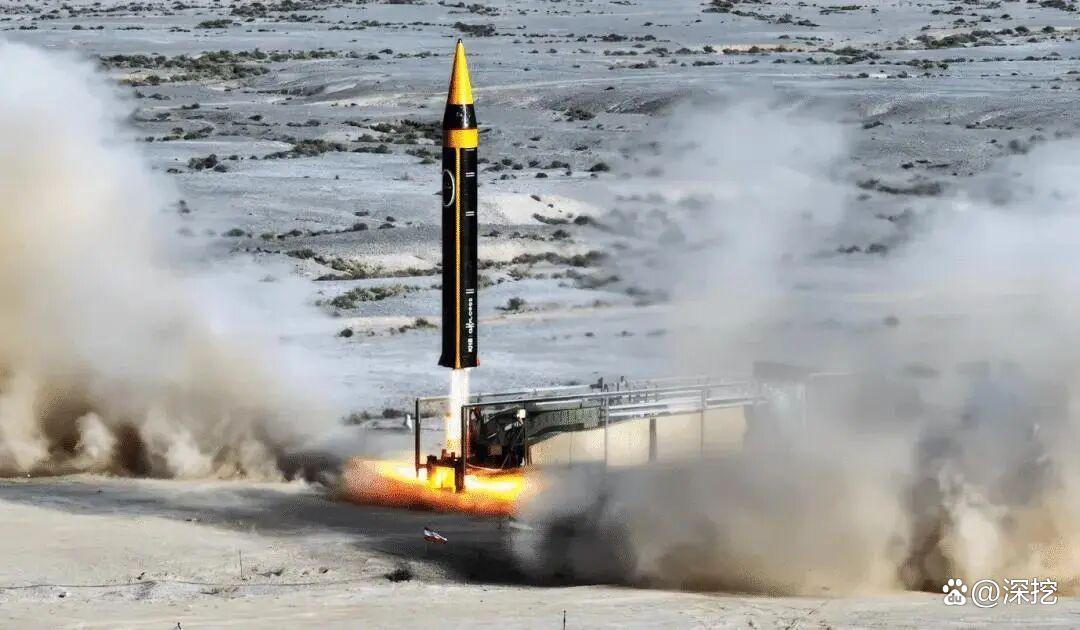 伊朗接连几十波导弹暴击美以，战场攻势看着气势拉满，让不少人觉得伊朗硬气到底，但从