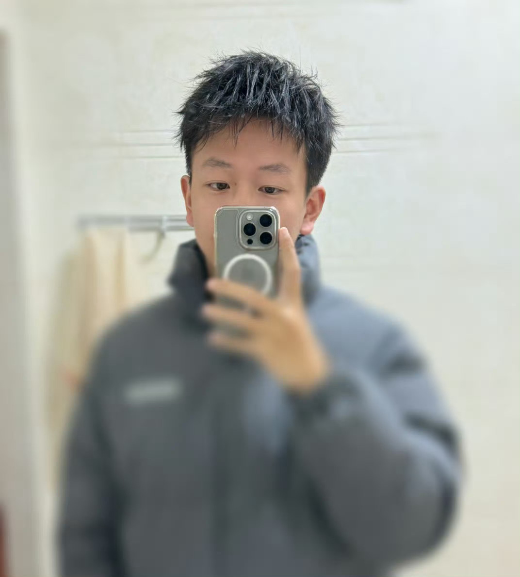 最近没运动感觉又胖了，什么时候我才能重返颜值巅峰啊