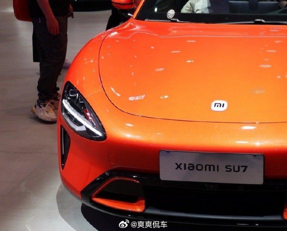 #小米SU7第10000辆整车下线# 在车展特斯拉没发力，小米成了整个车展的C位