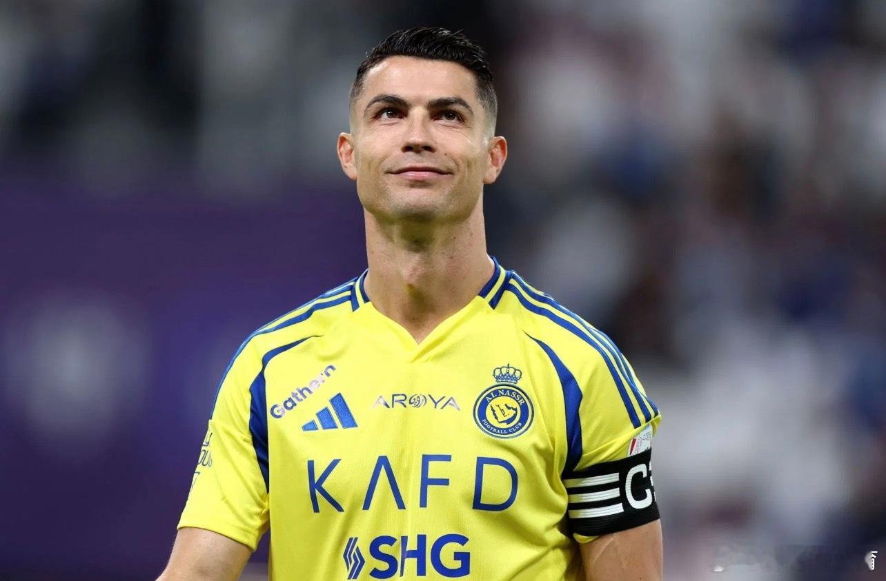 北京时间今天凌晨，沙特超级联赛第7轮，C罗梅开二度，帮助利雅得胜利队在主场以2比