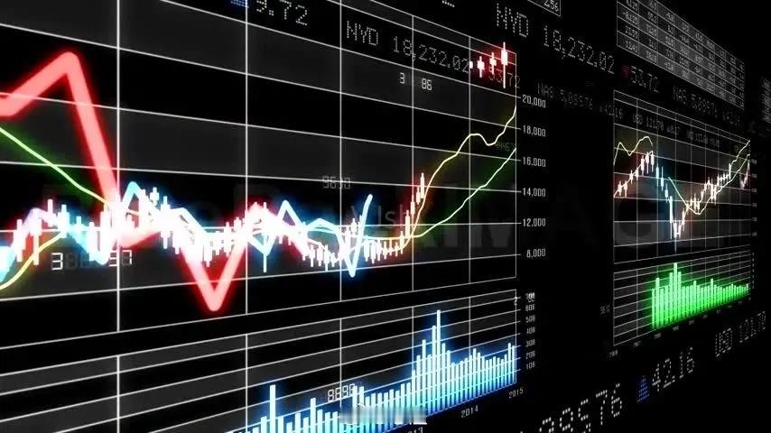 芯片、半导体设备同时大涨。果然算力基础设施才是最稳的。因为需求是最稳的，订单是最
