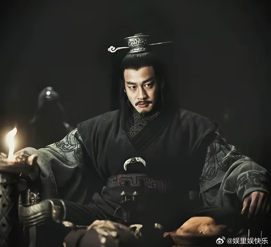 压了步惊云20年，输给过黄晓明，何润东的“倒霉蛋”人设，终于在《一念关山》里碎了