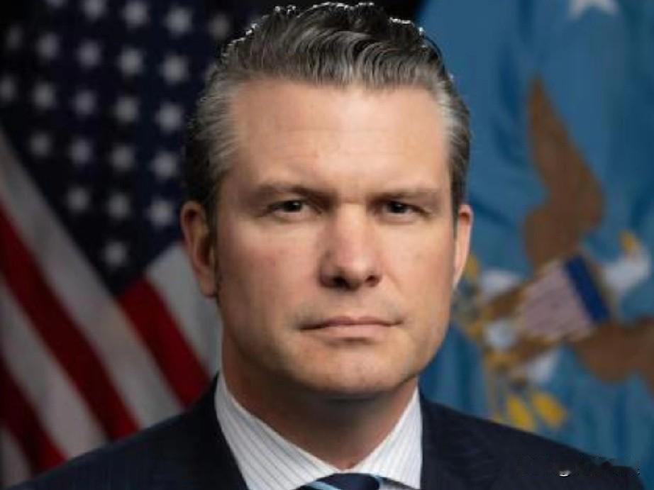 刚刚
美国战争部部长赫格塞斯表示
美国对中国在南海及台湾地区的行动表示关切！
