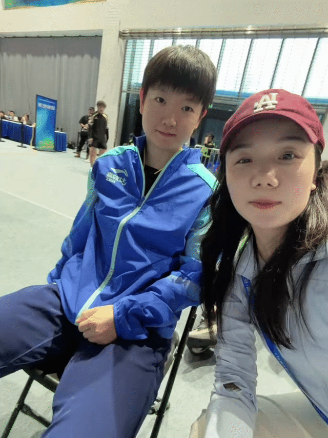好漂亮好萌小莎🤏🏻🤏🏻🤏🏻 
