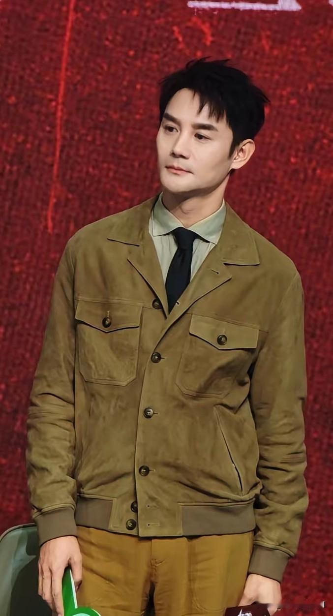 如果我有女儿
​我肯定不会让她嫁给王凯这种人
​不是因为他40多岁了，也不是因为