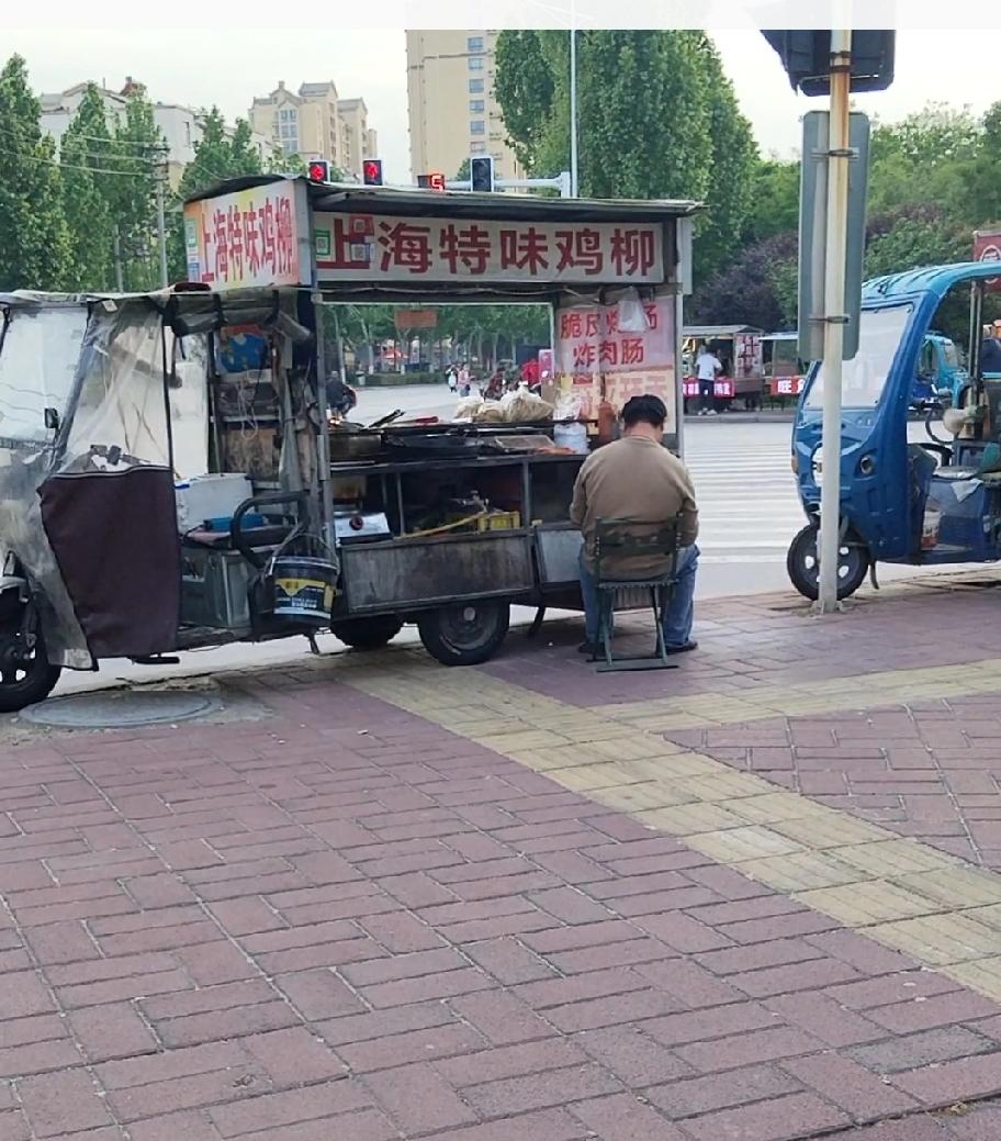 同事花了18万娶回家的儿媳妇，一年时间就离婚了，因为两个人都不愿意洗衣做饭干家务
