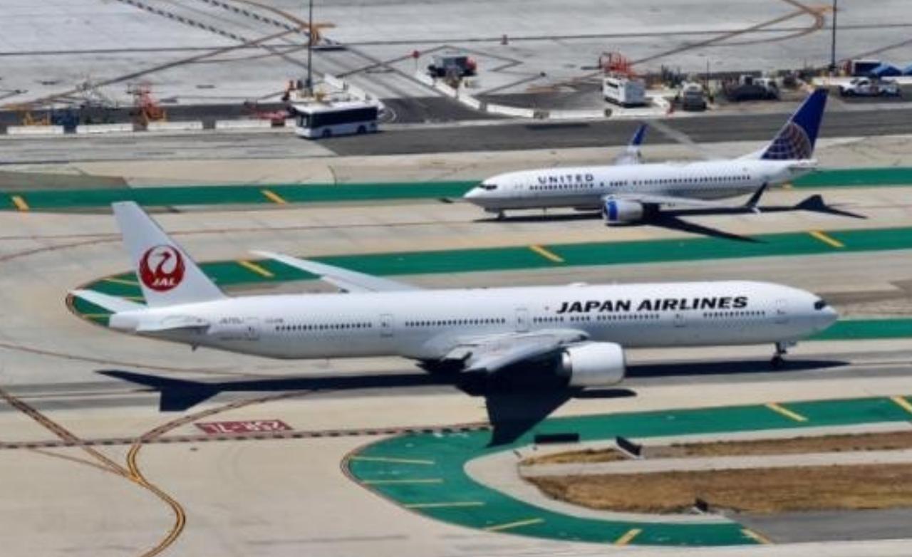 有人提出建议：中国可以参考俄罗斯的做法，不允许日本民航飞机过境中国领空。如此一来