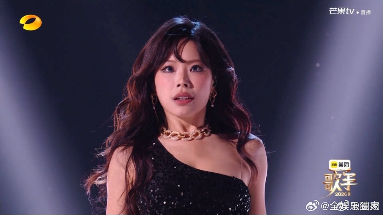 歌手直播万妮达BadBoy女王级别歌手2026从旋律到台风全方位出彩，万妮达完美