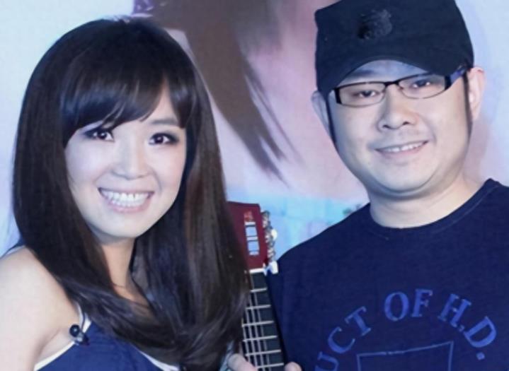 对于眼光，我就佩服韩红，在刀郎最低谷时期韩红就说：我就相信刀郎还会红起来。
 