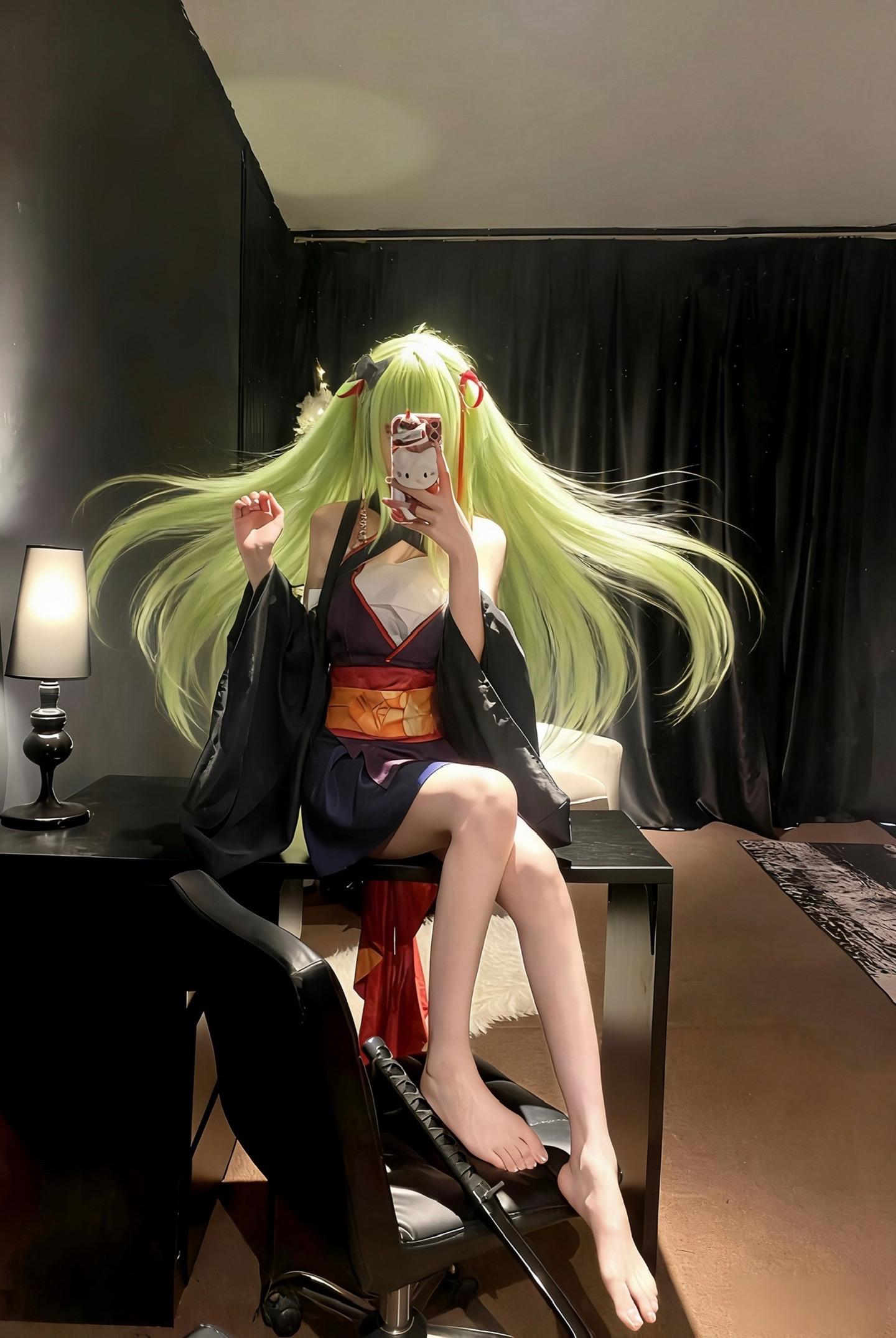 别哭 我再也不会让你一个人。