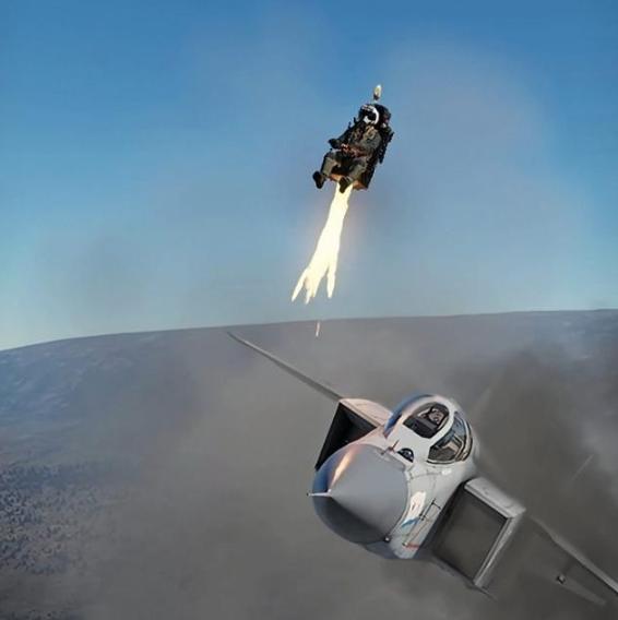 为何飞行员跳伞后就不能射杀？即使在战场杀红了眼，也不能杀飞行员，因为日本试过了，