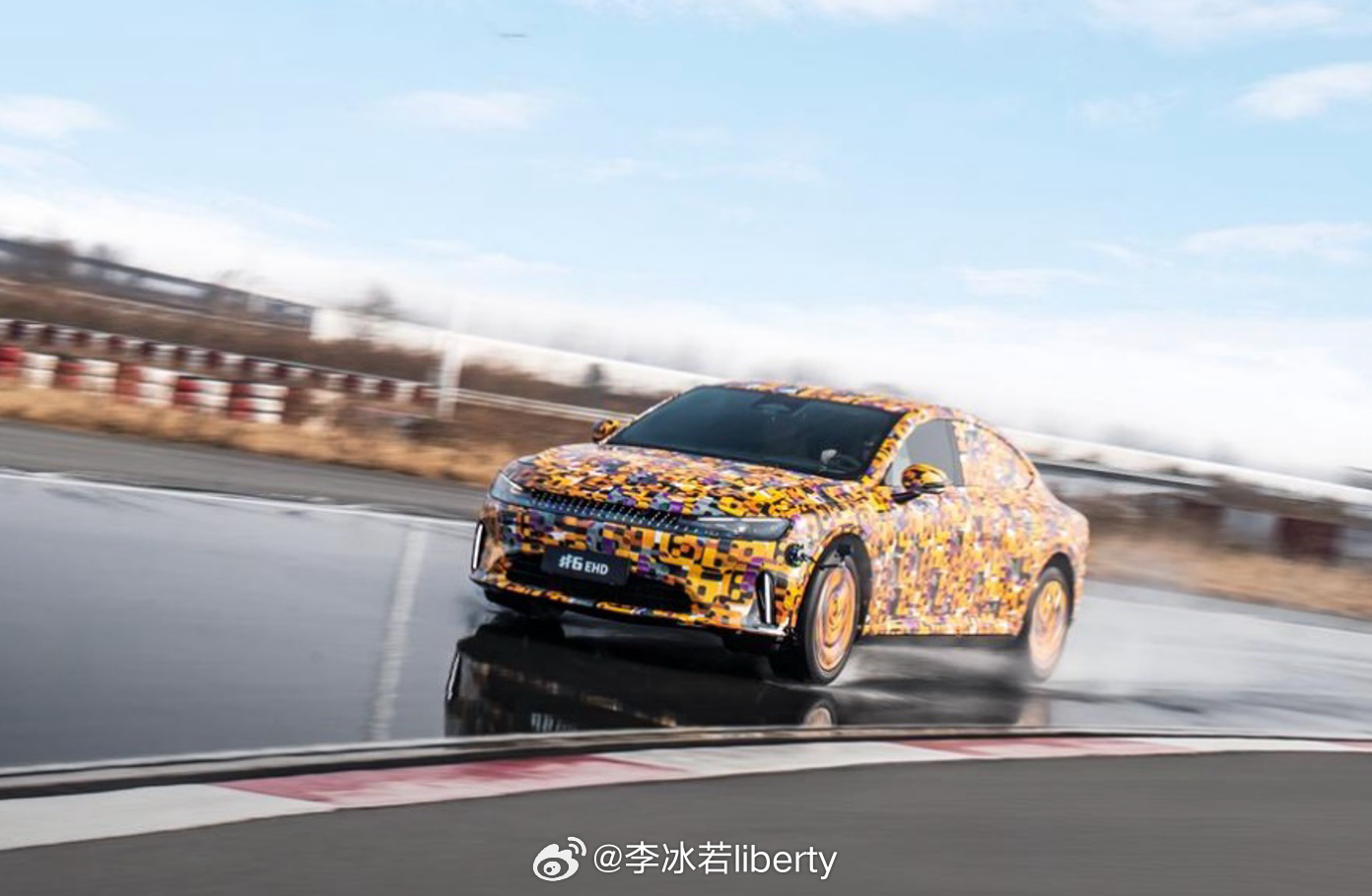 smart 6 EHD开始预热了很多熟悉的配方，但放在这台车上以当前的宣传来看不