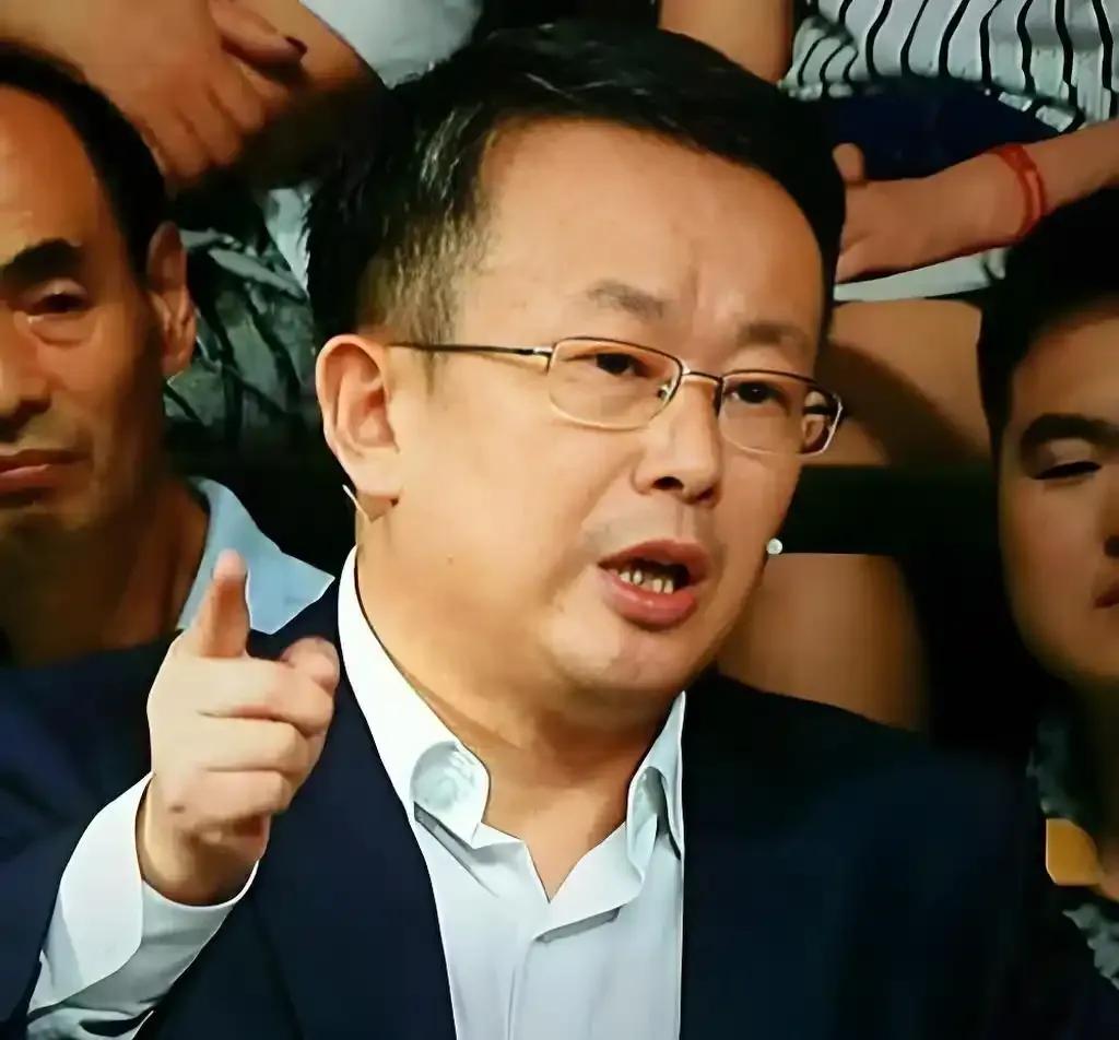 【项立刚少说两句吧】

通信产业，项立刚的分析是值得一看的，但除此之外，他几乎到