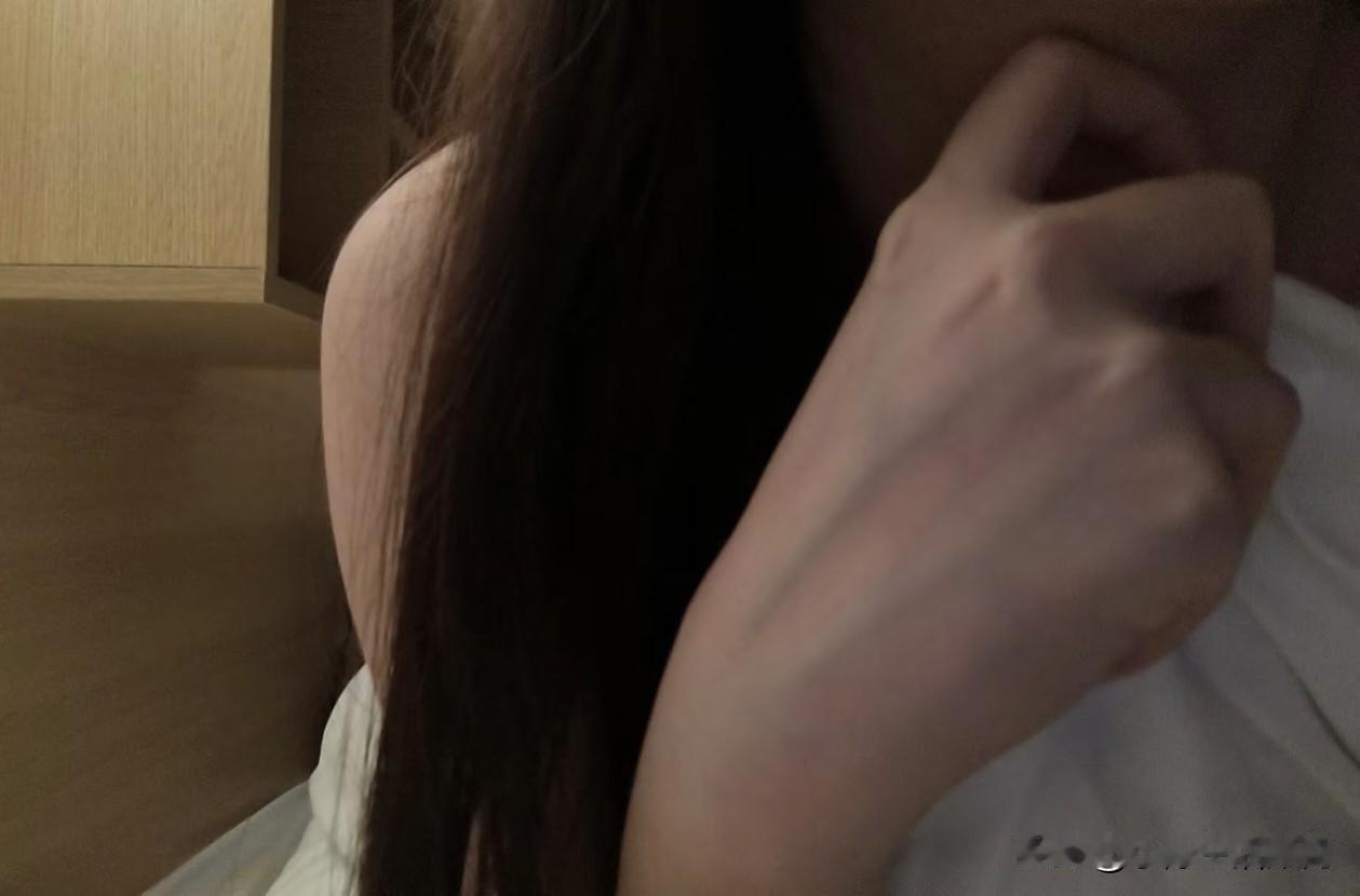 晚个安～
成年人的世界，都不容易，睡个觉，充个电[可爱]明天再见！