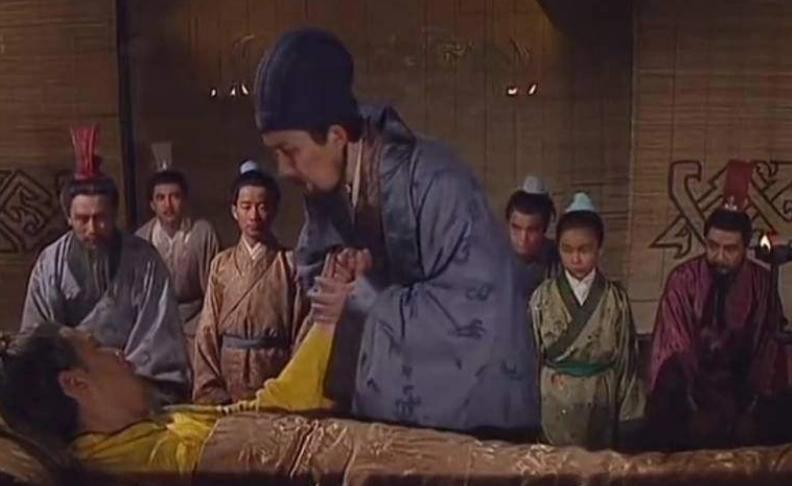 这一日，床榻上的刘备，对着辅助他几十年的丞相说出了最后的交代，若是阿斗有这君王之