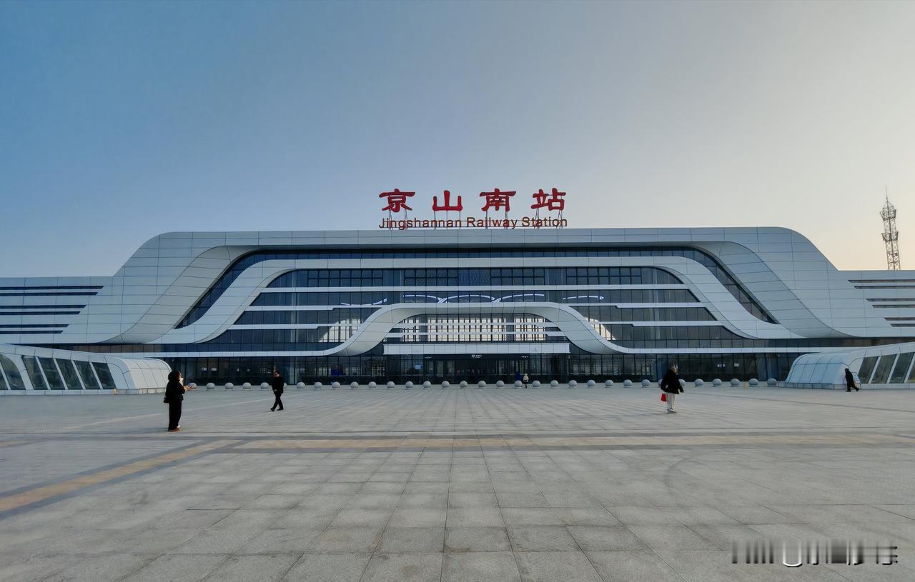 腊月二十八，我从京山出发，赴一场南国之约

腊月二十八的清晨，年味里裹着微寒，我