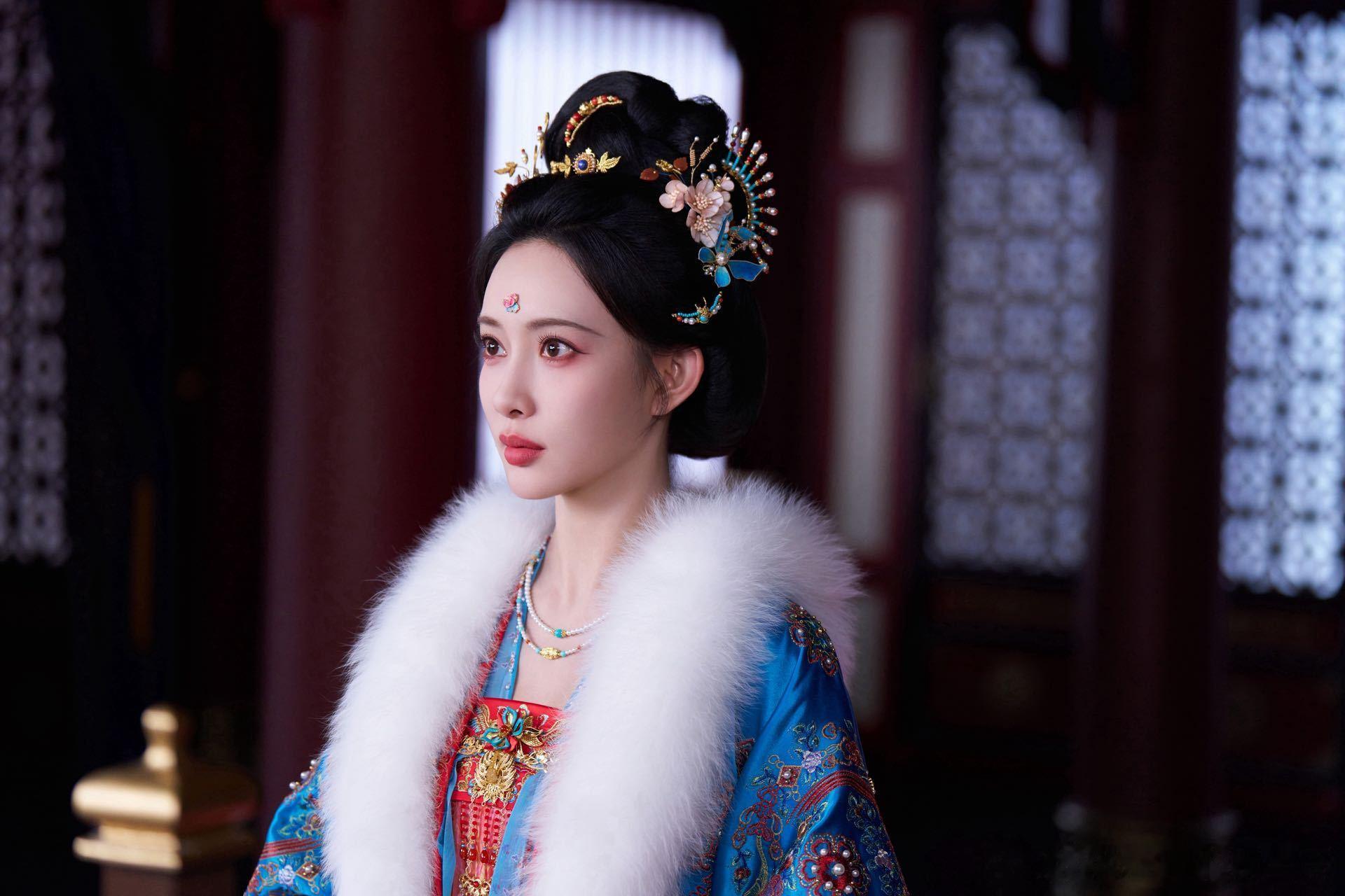 孟子义想做什么便做了 暮晚摇眼神狠戾却含泪，复杂情绪演得绝，大女主发言带感，期待