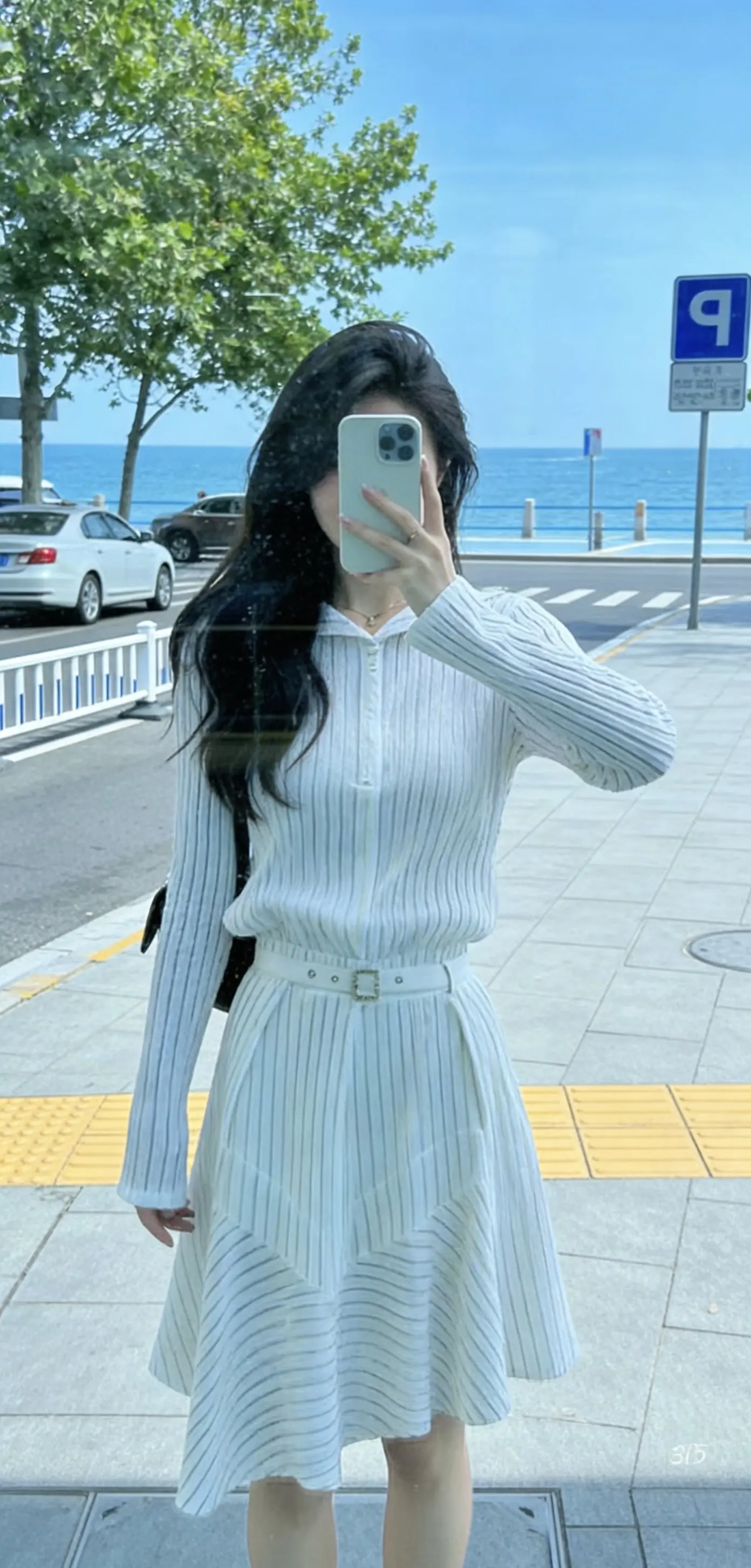 “我的解压方式：      独处，躺平，刷，不和任何人说话”