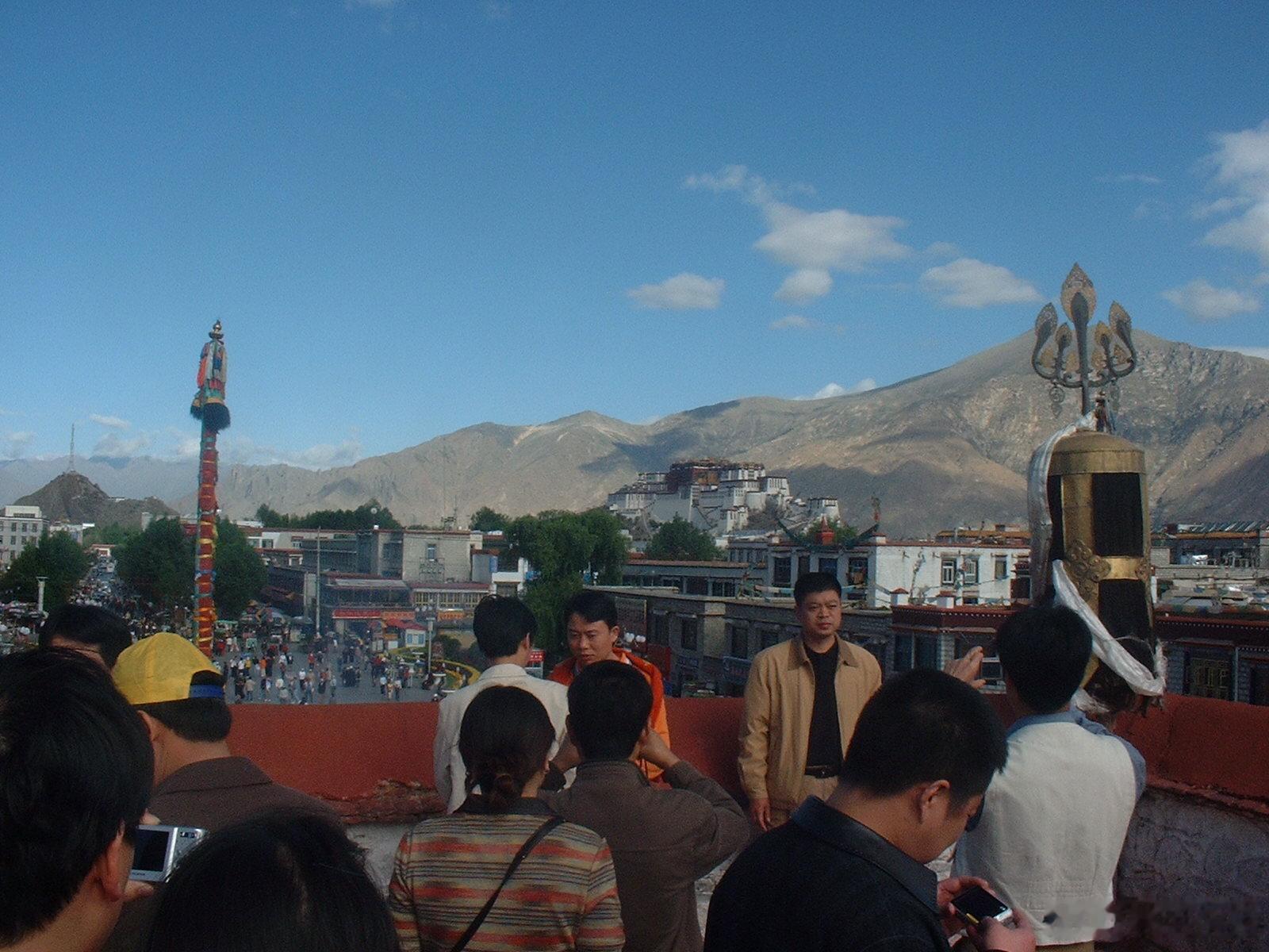 曾记否？那年秋天川藏之行的记忆。乘坐进藏列车慢慢提升海拔高度。（续十六）尽管相机