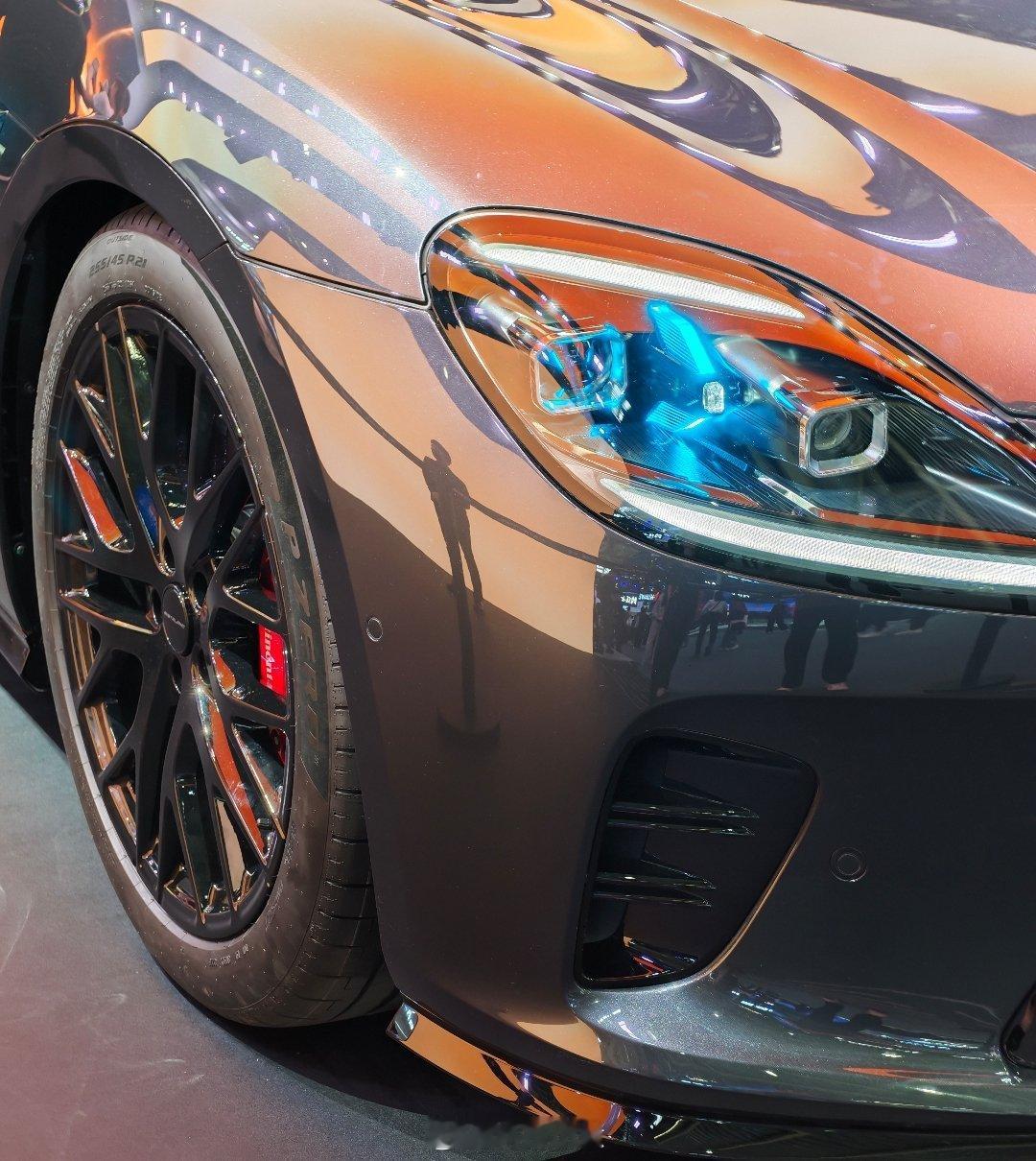 北京车展潮这看 新一代智能猎装启境GT7震撼亮相在北京国际车展！这台被称为“含华