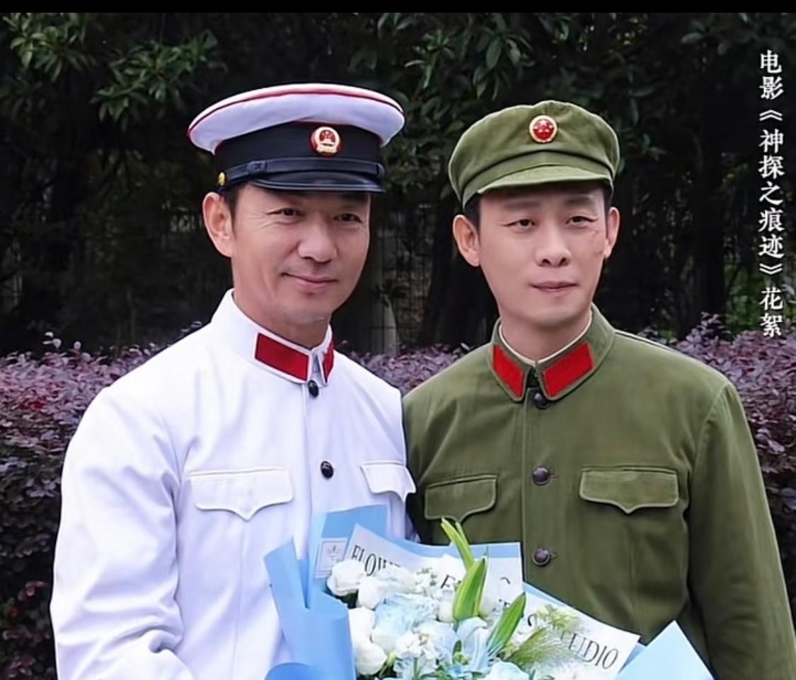 为啥看到第二张图有点想哭呢？

史今和五六一是最好的战友，也是最好的兄弟，这两个
