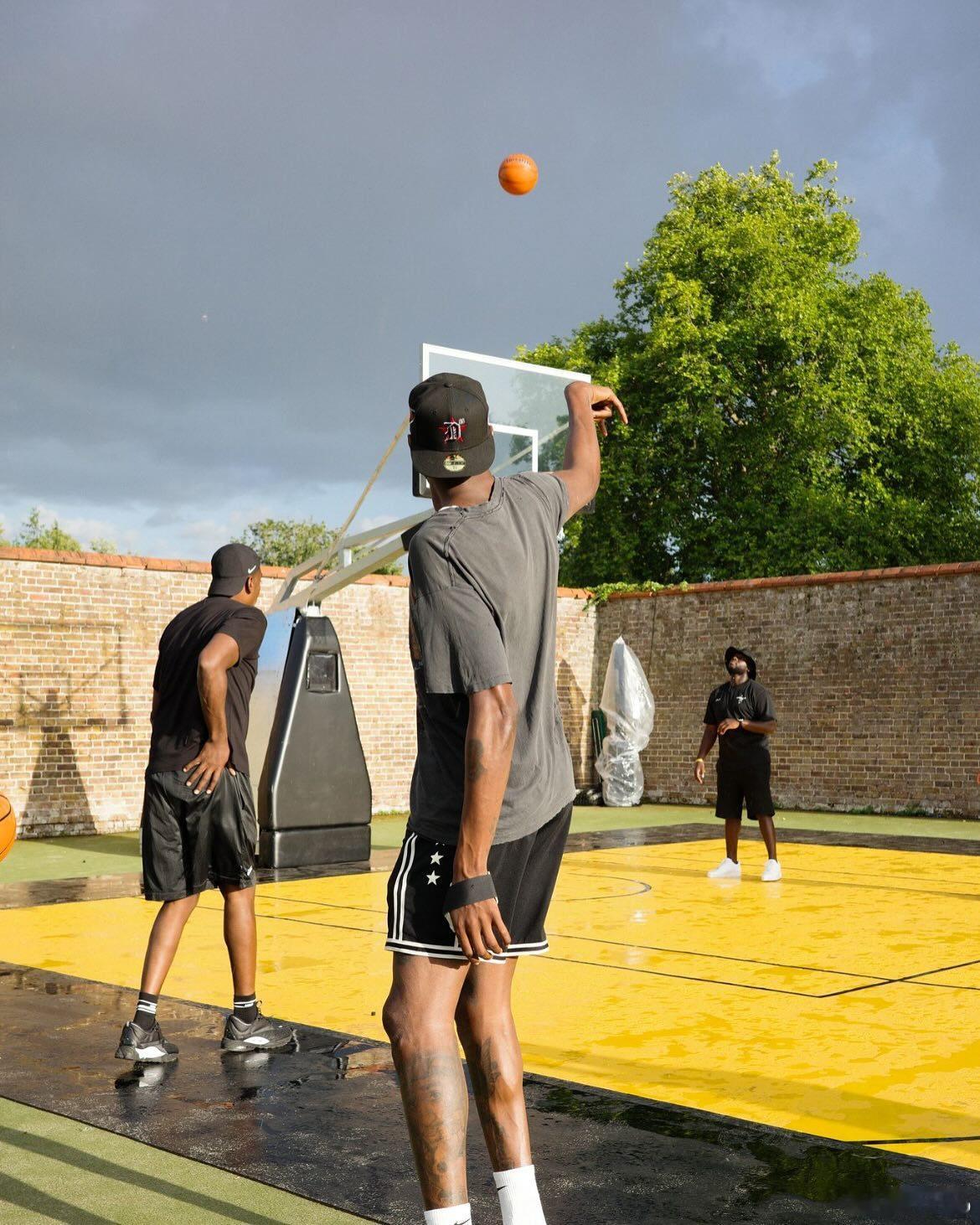 阿杜术后已开始投篮训练🏀杜兰特[超话]凯文杜兰特中文网[超话]休斯顿火箭[超话