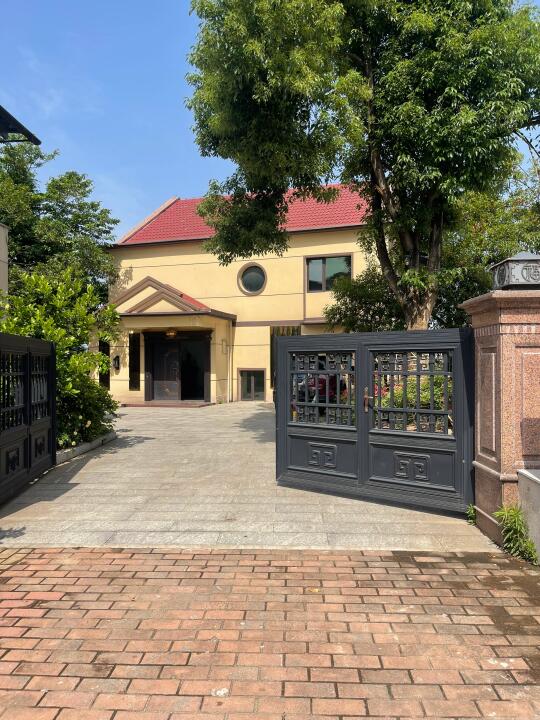 市府后花园独栋别墅，398 万拎包入住