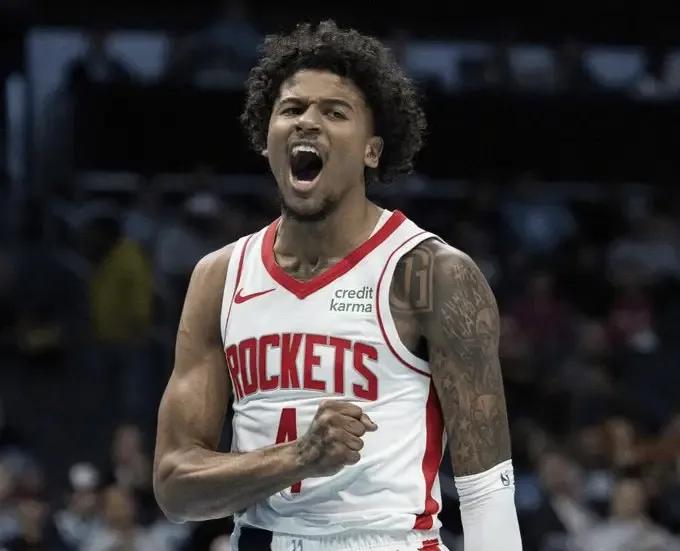 火箭110：92大胜开拓者，继续连胜
赛前，开拓者艾顿不打，火箭队史密斯禁赛一场