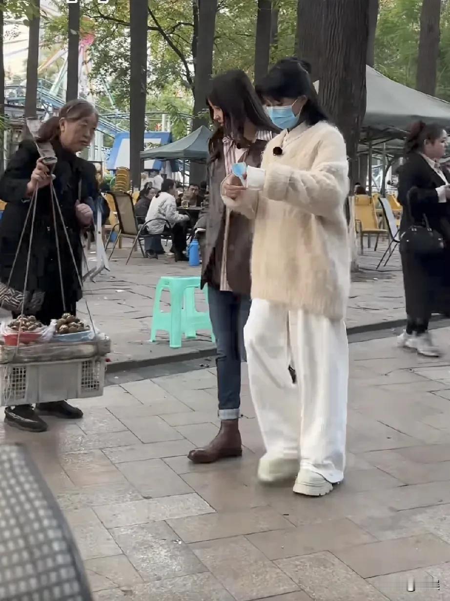 李子染王冰冰王冰冰工作日常