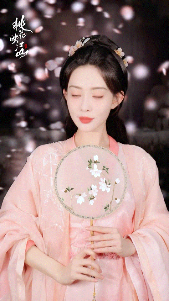 孟子义越特写越权威我的妈呀 怼脸那一幕真的惊艳到我了 好美[哇]孟姐新剧依然很好