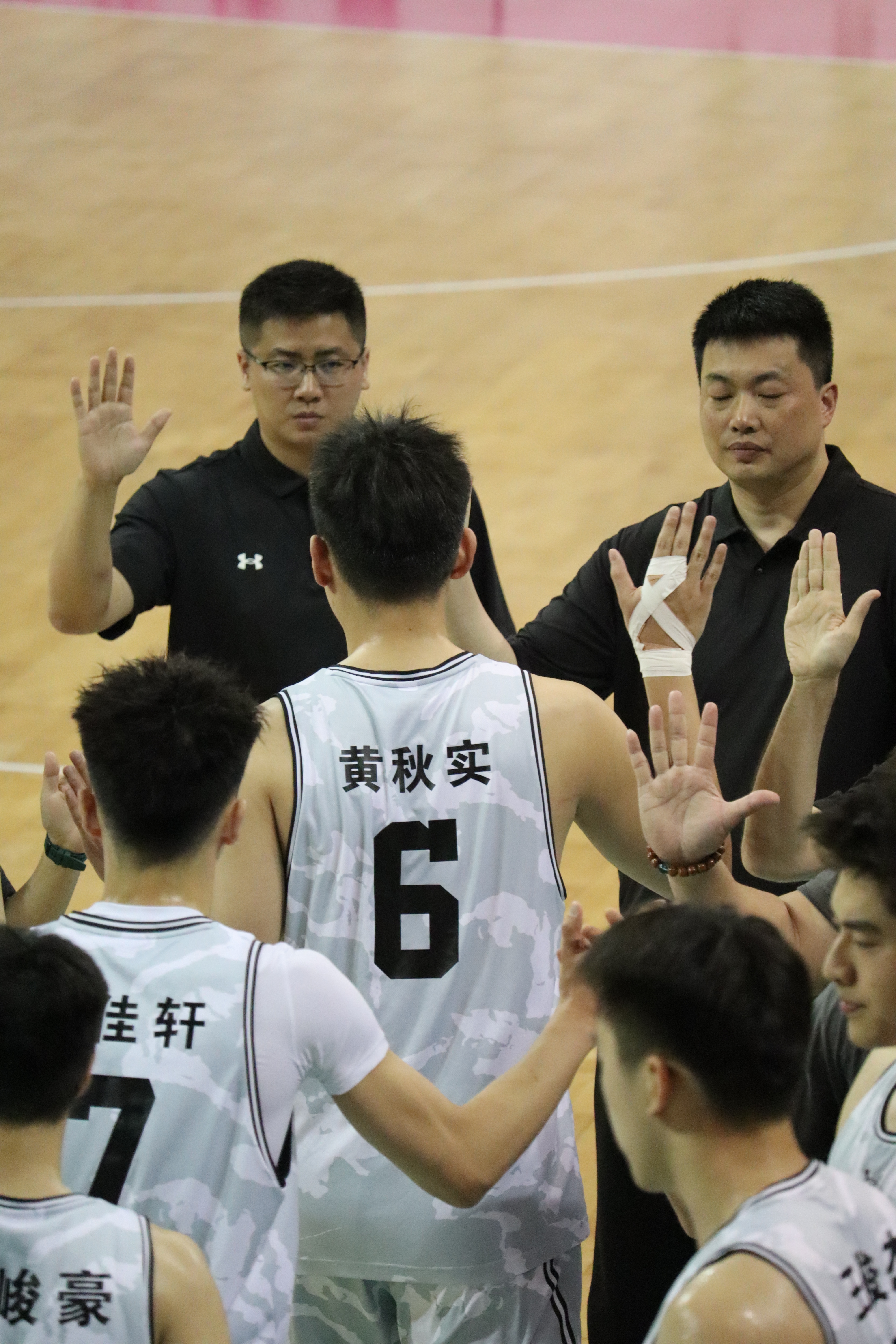 黄秋实全运会五场比赛（8分8篮板，7分7篮板1助攻，19分10篮板5助攻，17分